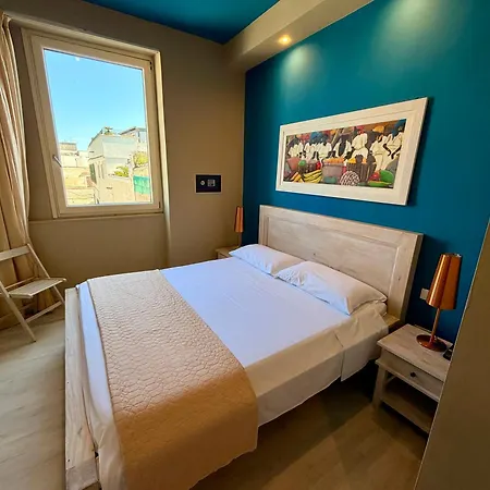 White House Guest house 3*