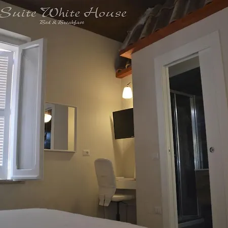 White House 3* Trani