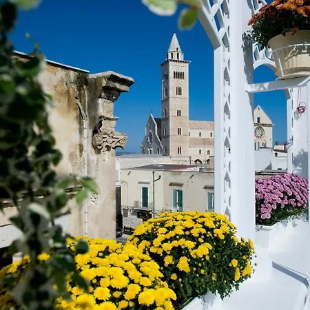 ゲストハウス White House