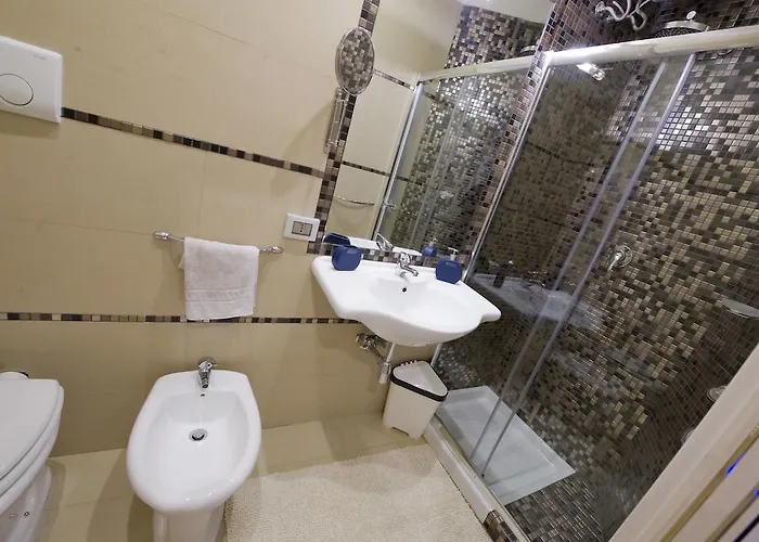 בית הארחה White House 3*